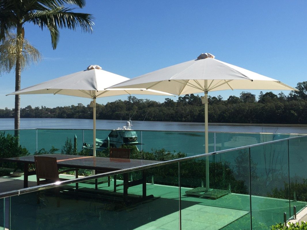 Home & Cafe Umbrellas on The Brisbane River